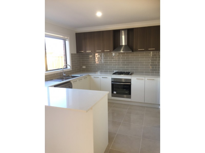 10 Impara Rise, Werribee VIC 3030