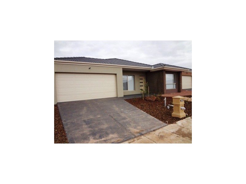 27 Melville Street, Tarneit VIC 3029