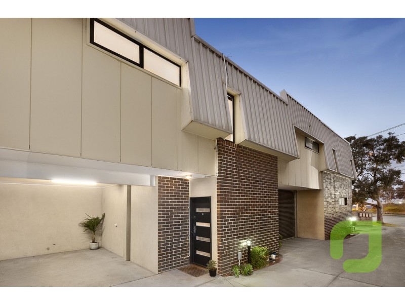2/28 Millers Road, Brooklyn VIC 3012