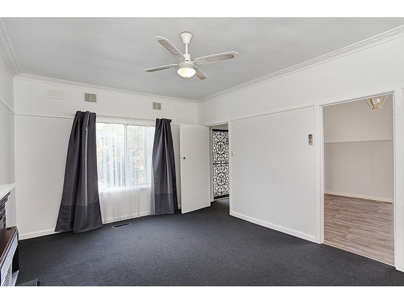 48 Conifer Avenue, Brooklyn VIC 3012