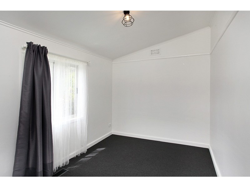 48 Conifer Avenue, Brooklyn VIC 3012