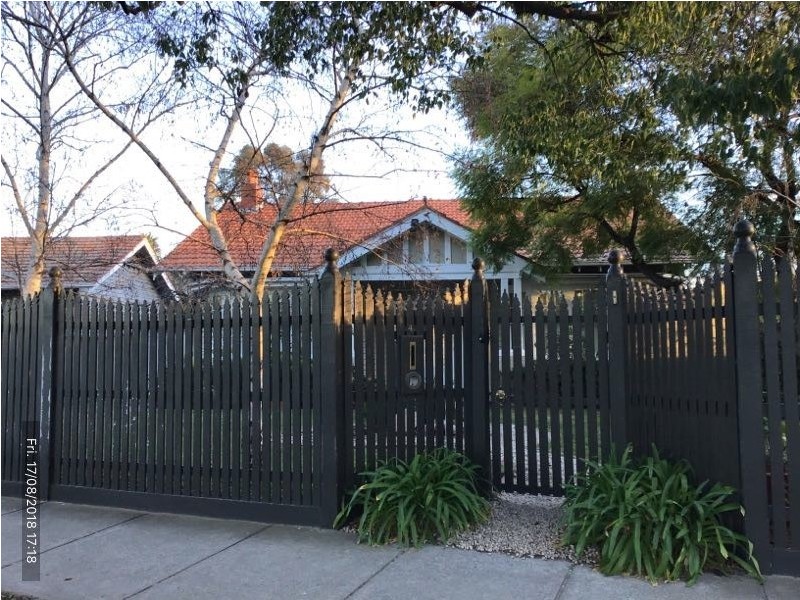 4 Girdwood avenue, Carnegie VIC 3163