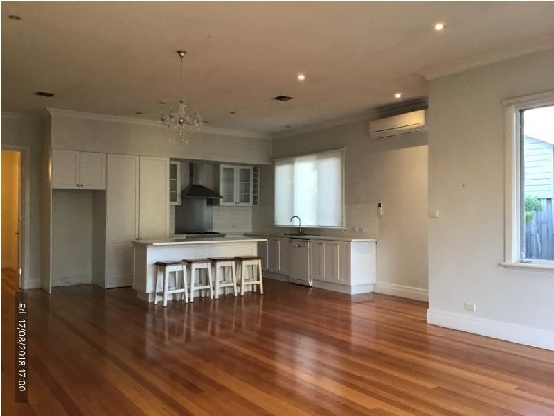 4 Girdwood avenue, Carnegie VIC 3163