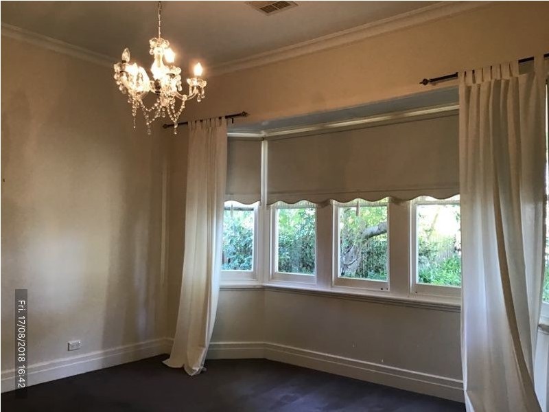 4 Girdwood avenue, Carnegie VIC 3163