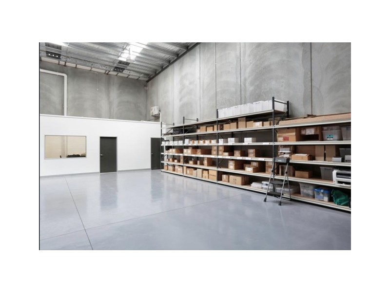 11 Blackwood Drive, Altona North VIC 3025