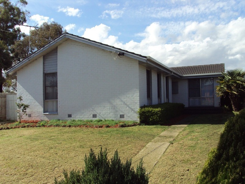 6 Howitt Crescent, Sunshine West VIC 3020