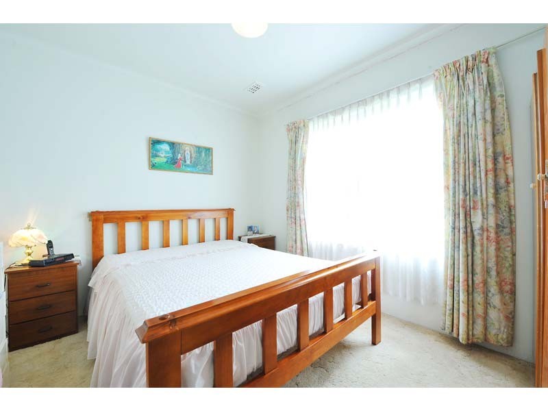 14 Holland Court, Maidstone VIC 3012