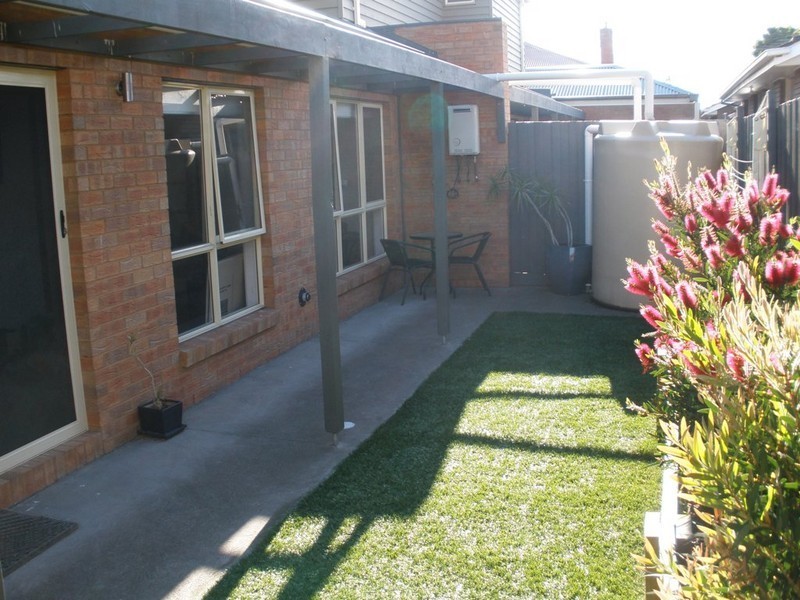 15B Bishop Street, Kingsville VIC 3012