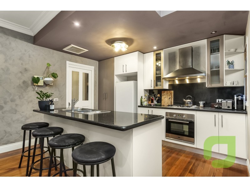 2/604 Barkly Street, West Footscray VIC 3012