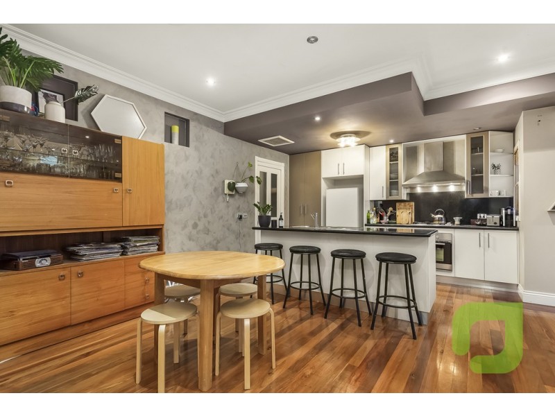 2/604 Barkly Street, West Footscray VIC 3012