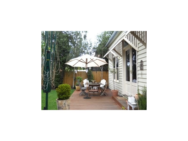 92 Elphin Street, Newport VIC 3015