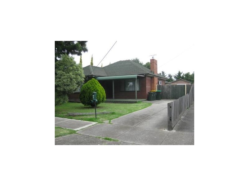 35 Eames Avenue, Brooklyn VIC 3012