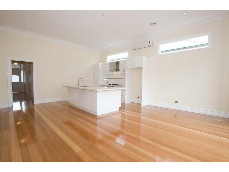 13 Charles Street, Seddon VIC 3011