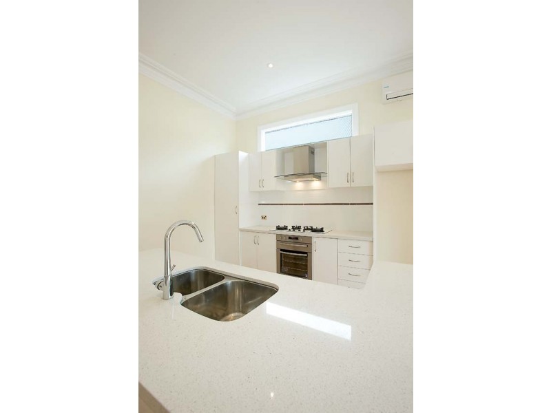 13 Charles Street, Seddon VIC 3011