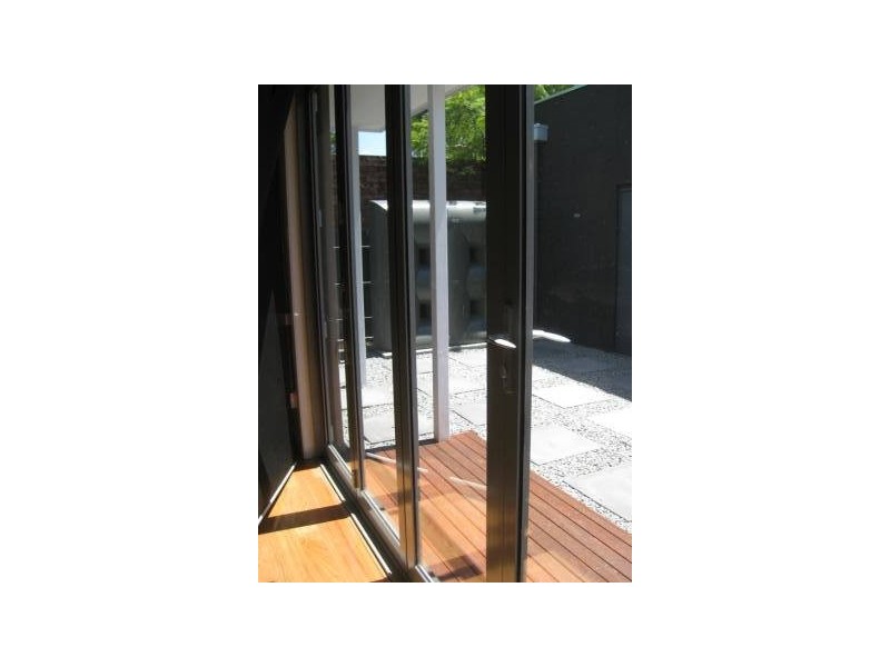 2/217 Woods Street, Newport VIC 3015