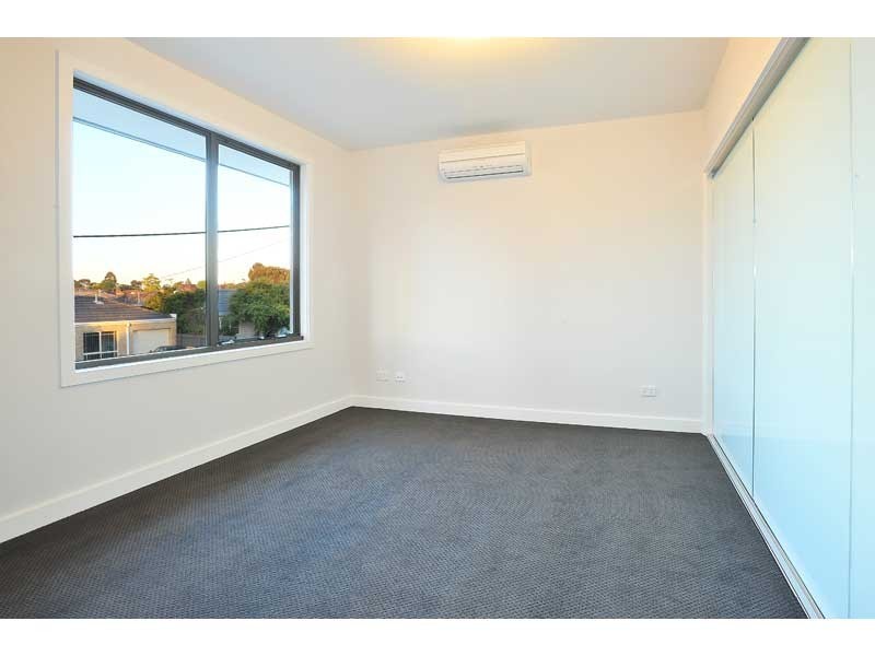 62 Challis Street, Newport VIC 3015