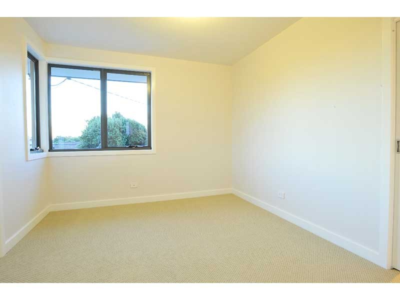 62 Challis Street, Newport VIC 3015
