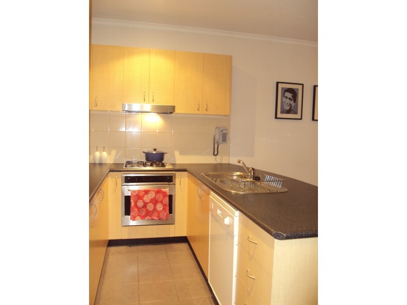 5/113-115 Ballarat Road, Footscray VIC 3011