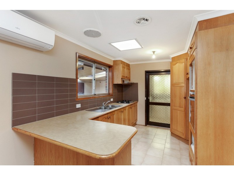 14 Gumtree Close, St Albans VIC 3021