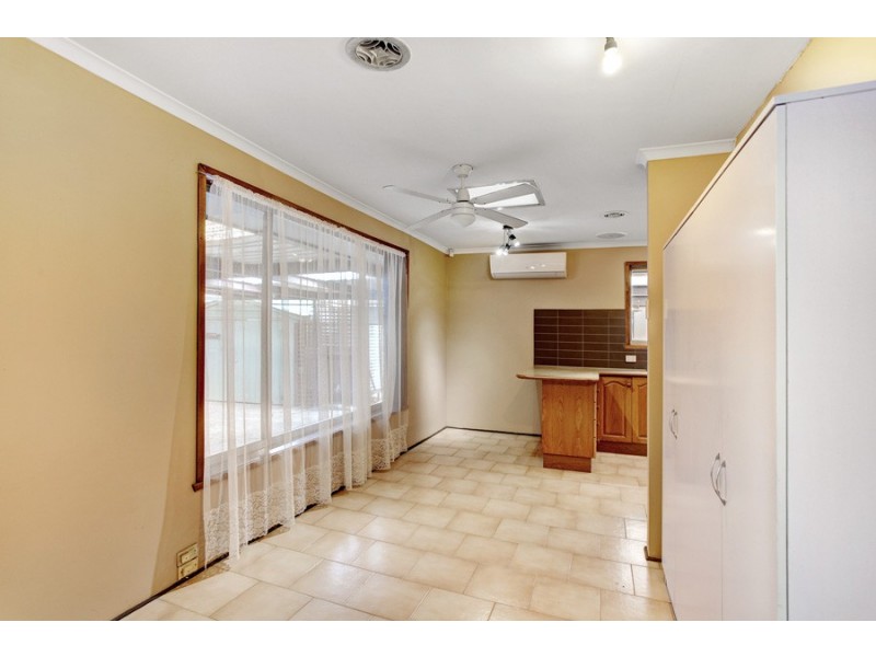 14 Gumtree Close, St Albans VIC 3021