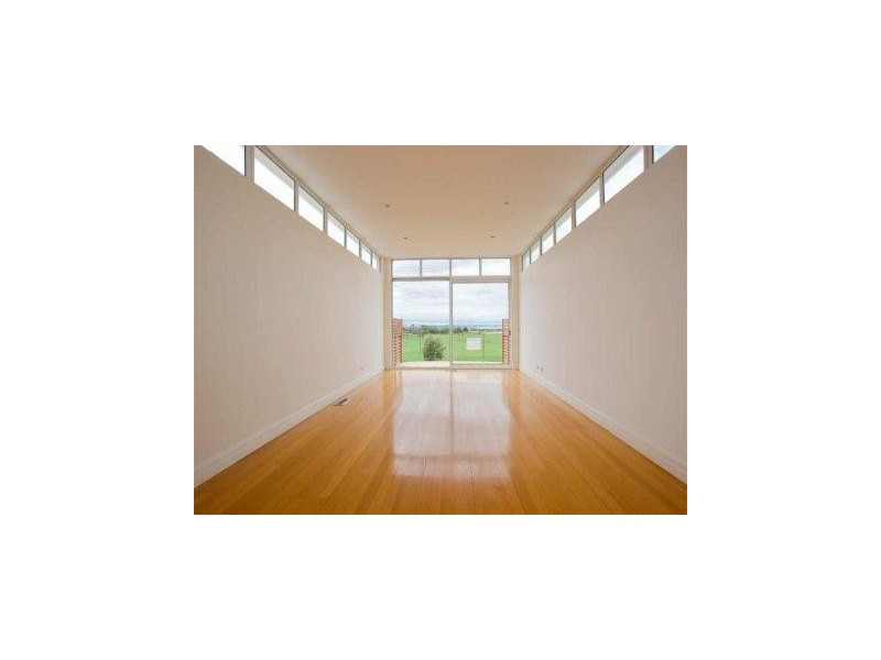 2/89 The Strand, Williamstown VIC 3016