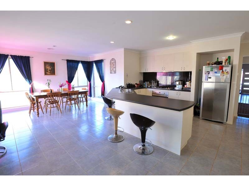 3 Baltimore Drive, Point Cook VIC 3030