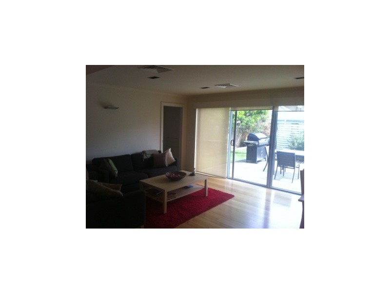 10 Severn Street, Newport VIC 3015