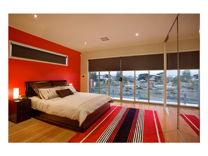 4 Fairbairn Way, Caroline Springs VIC 3023