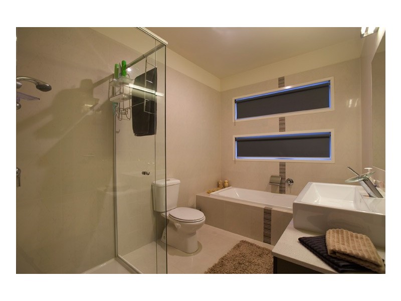 4 Fairbairn Way, Caroline Springs VIC 3023