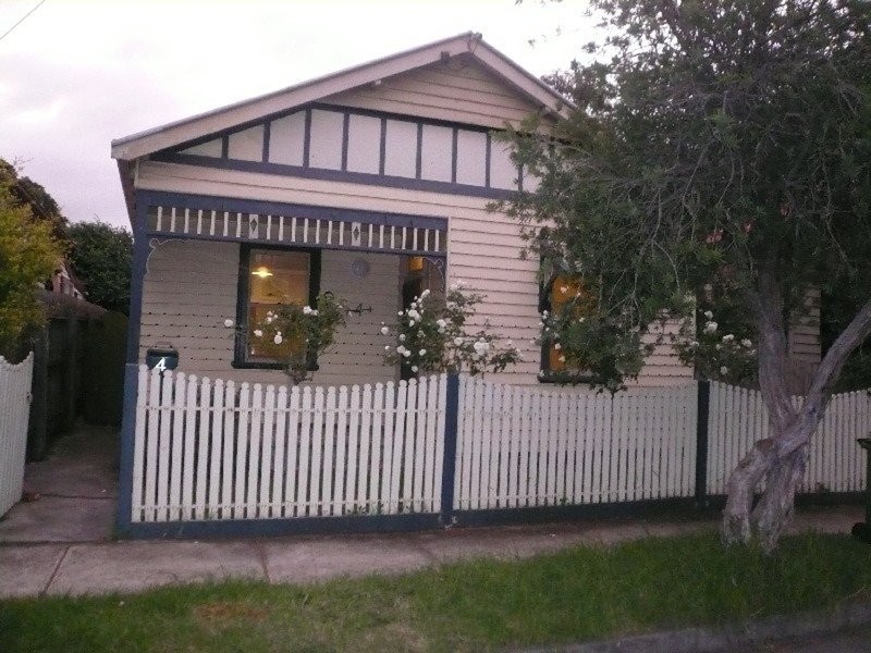 4 Deakin Street, Yarraville VIC 3013