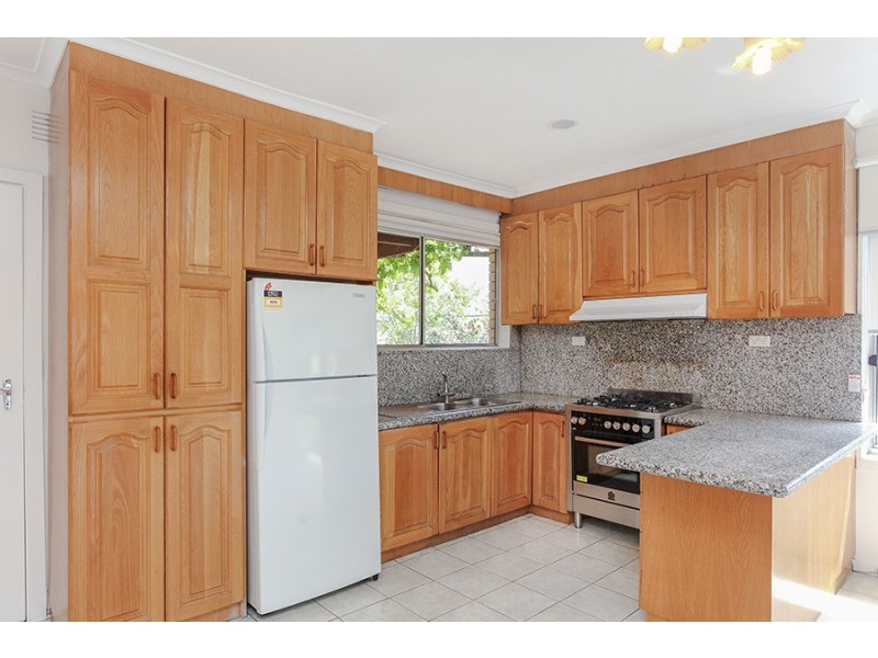 2 Margaret Street, Seddon VIC 3011