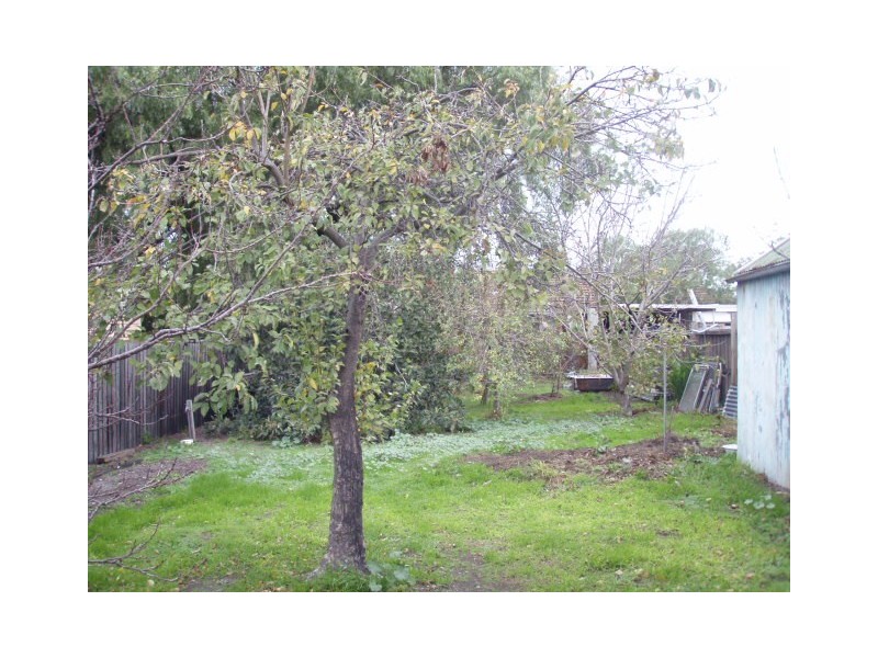 9 North Road, Newport VIC 3015