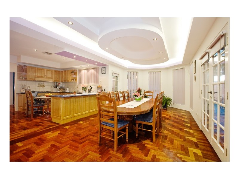 15 Tracey Street, Werribee VIC 3030