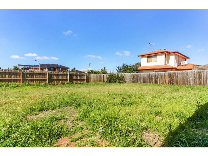 14 Enderby Court, Braybrook VIC 3019