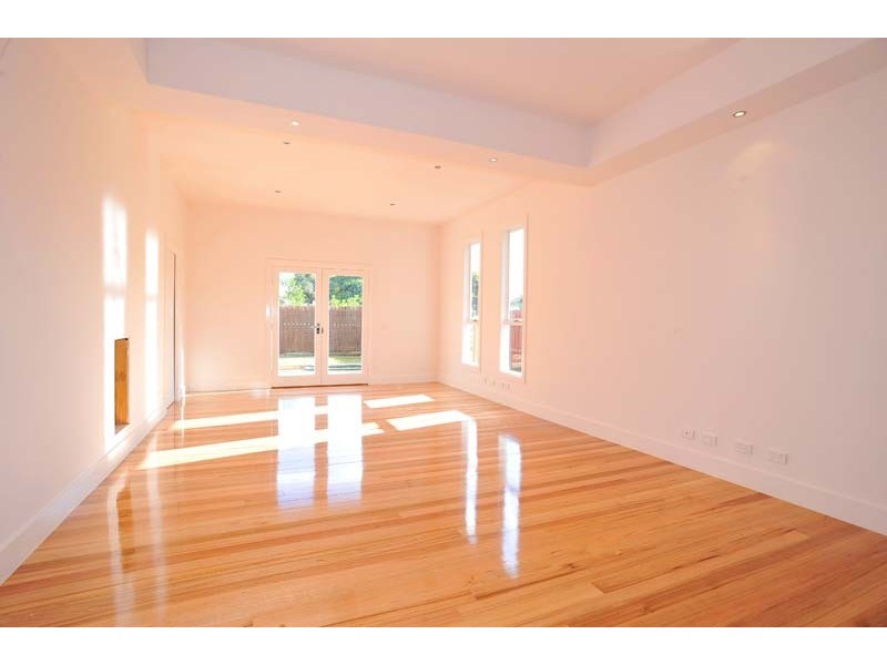2 Elphinstone Street, West Footscray VIC 3012