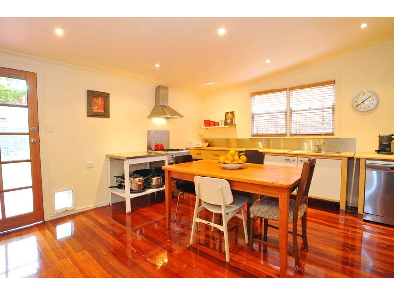 15 Salisbury Street, Yarraville VIC 3013