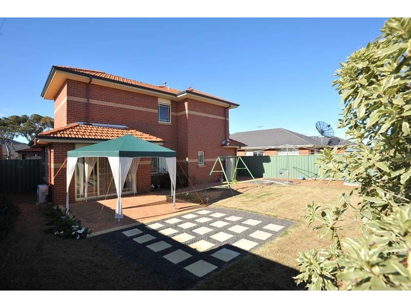13 Prospector Drive, Cairnlea VIC 3023