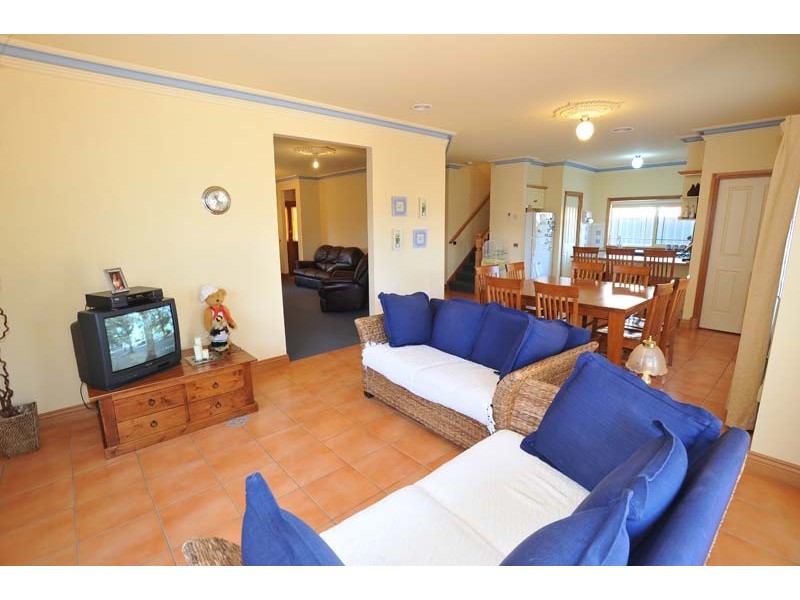 13 Prospector Drive, Cairnlea VIC 3023