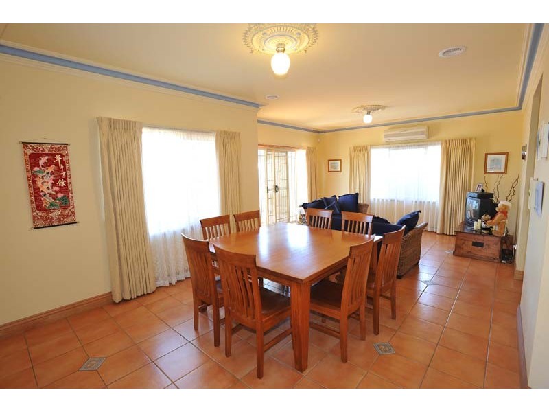 13 Prospector Drive, Cairnlea VIC 3023