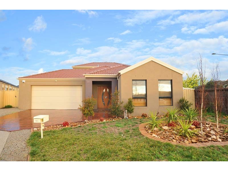 9 Alexandra Gardens, Caroline Springs VIC 3023