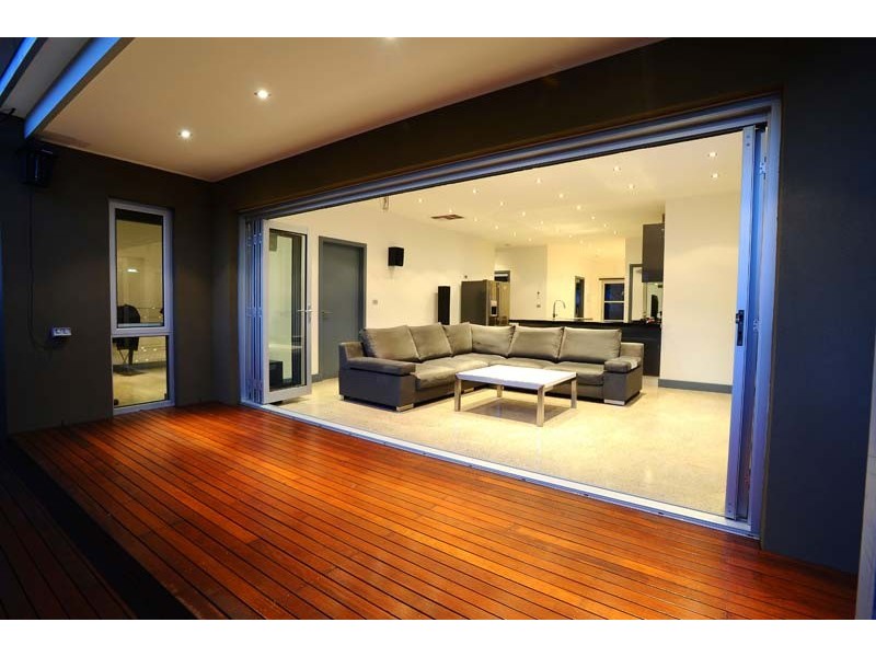39 Clyde Street, Newport VIC 3015