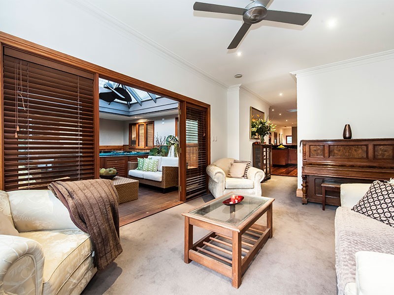 2B Truman Street, South Kingsville VIC 3015