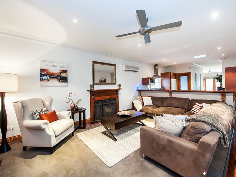 2B Truman Street, South Kingsville VIC 3015