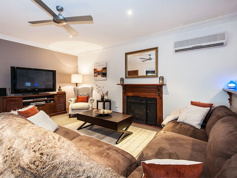 2B Truman Street, South Kingsville VIC 3015