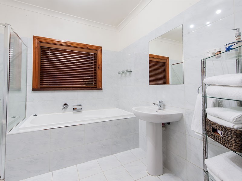 2B Truman Street, South Kingsville VIC 3015