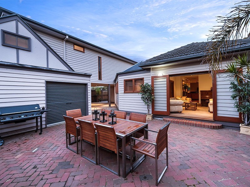 2B Truman Street, South Kingsville VIC 3015