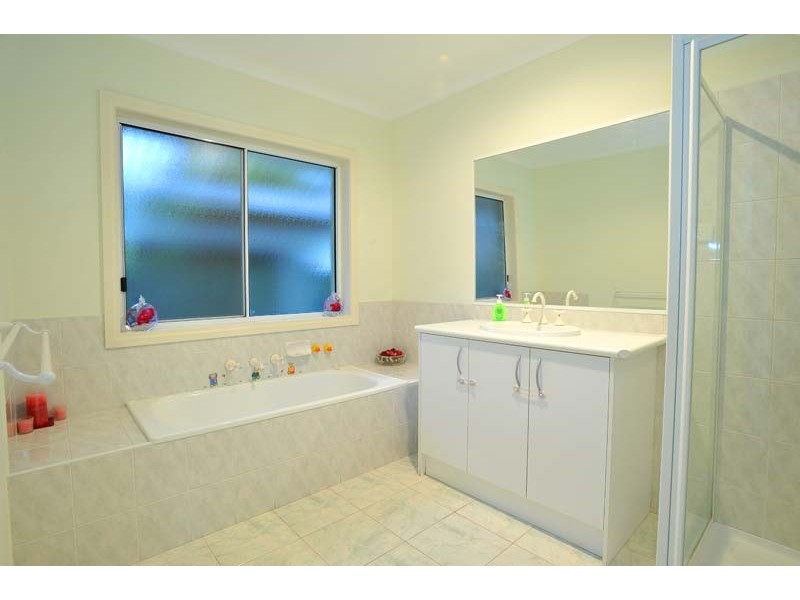 64 Chisholm Drive, Caroline Springs VIC 3023