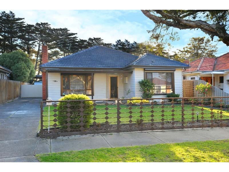 39 Omar Street, Maidstone VIC 3012