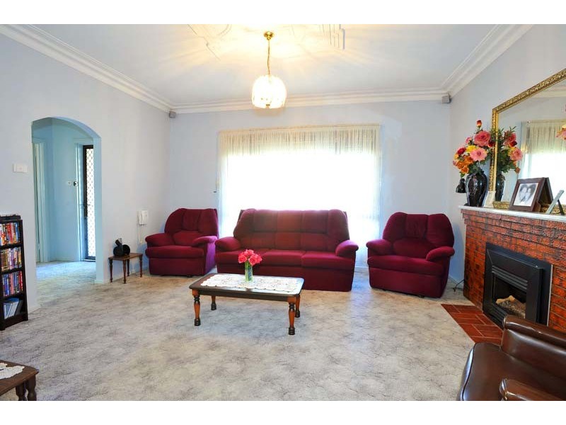 39 Omar Street, Maidstone VIC 3012