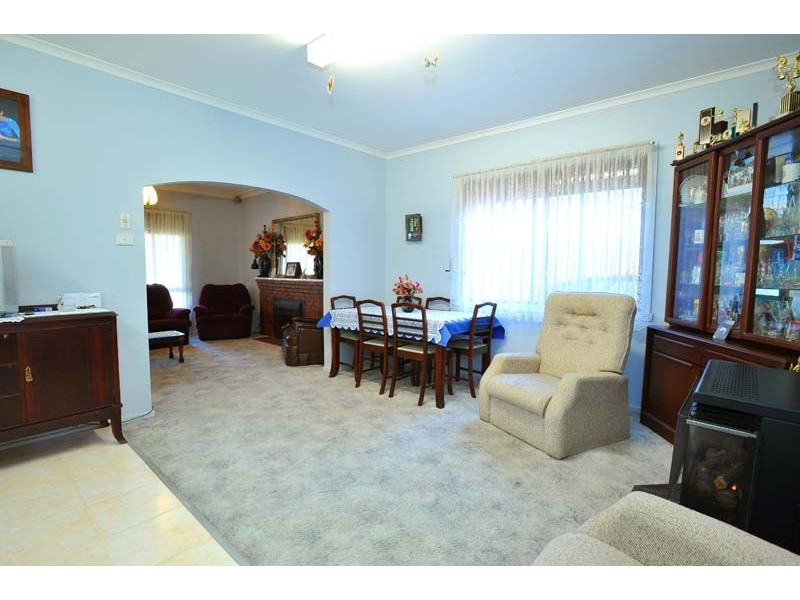 39 Omar Street, Maidstone VIC 3012